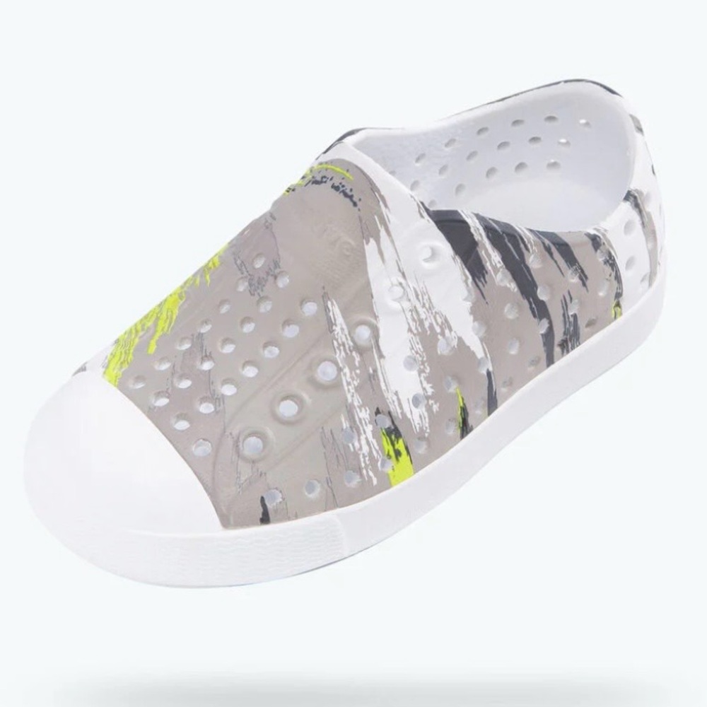 Native Shoes - Jefferson Print Youth -‎ Shell White/Green Multi Splatter Size C4